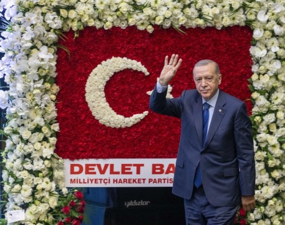 Başkan Erdoğan'dan AK Parti'nin 22. yıl dönümünde tarihi çağrı: Gelin Cumhur İttifakı'na katılın
